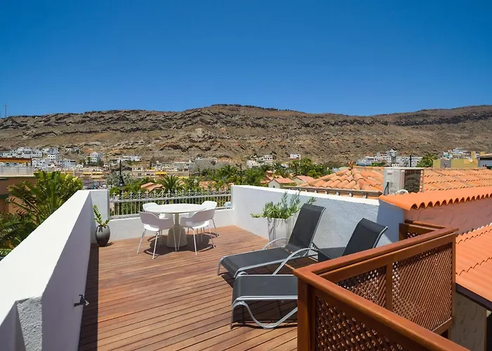 Beautiful Beach House In Traditional Canarian Style