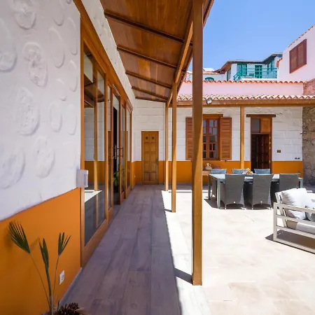 Beautiful Beach House In Traditional Canarian Style Puerto De Mogan Exterior photo